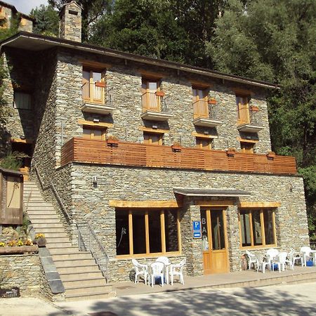 Hostal Les Roquetes Queralbs Exteriér fotografie