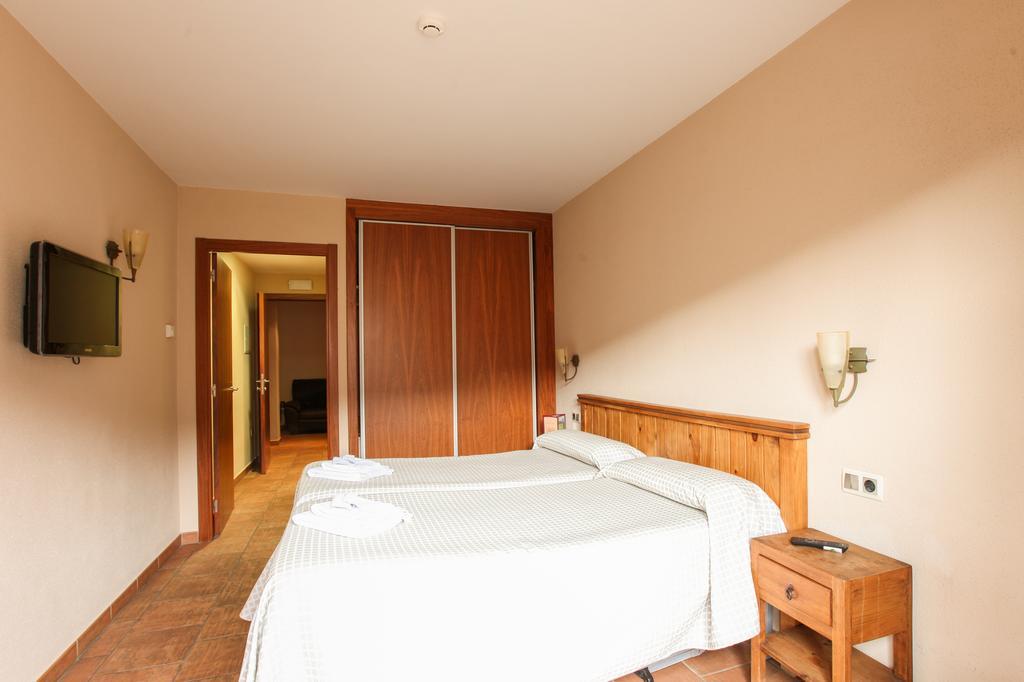 Hostal Les Roquetes Queralbs Exteriér fotografie